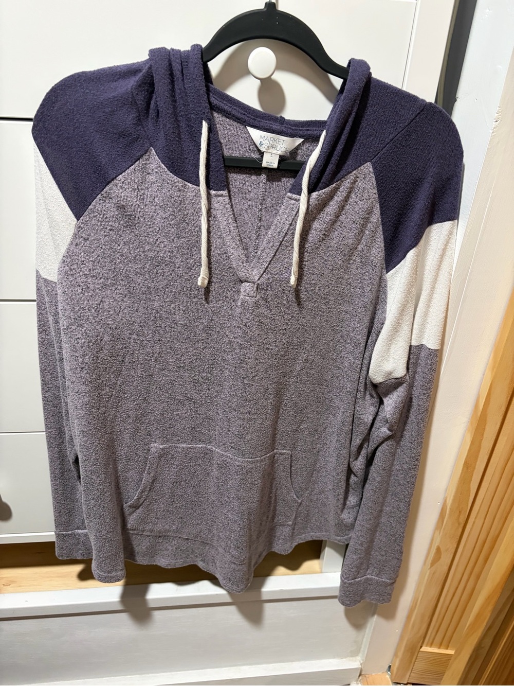 Market & Spruce Lavender and Navy Hooded Raglan Pullover